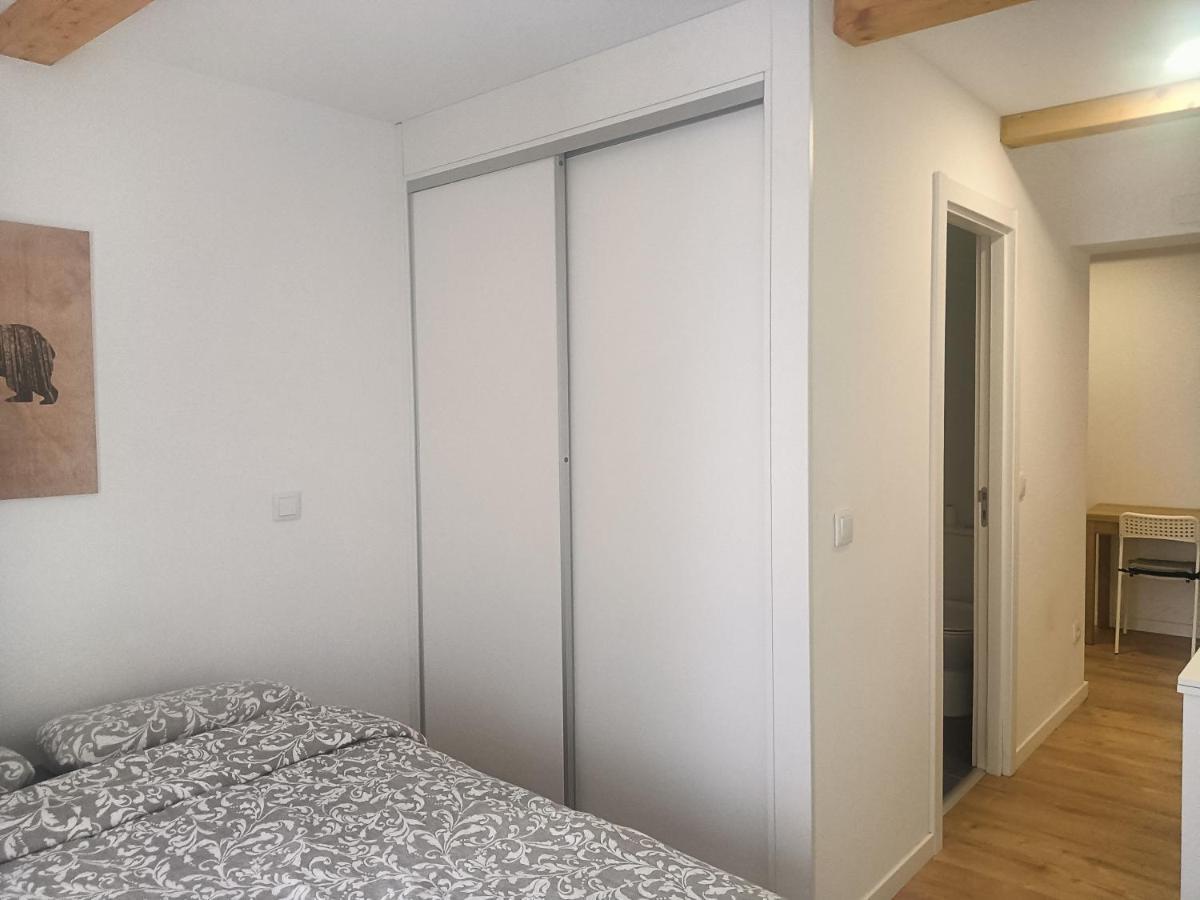 Coimbra Downtown Studio Apartment Luaran gambar